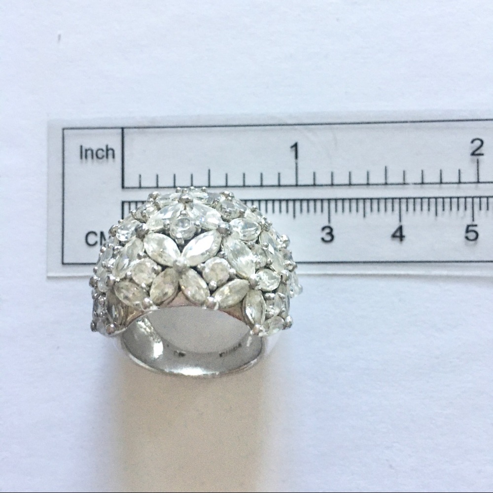 Ring ❤️❤️❤️ - Picture 4 of 8